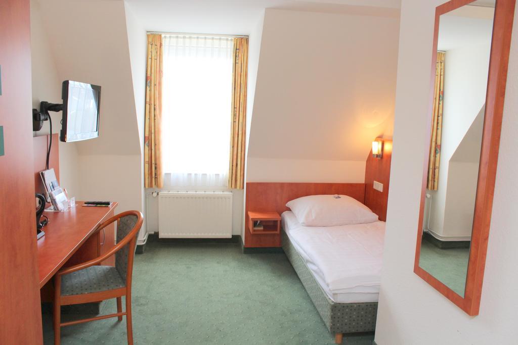 Stadthotel Duesseldorf Düsseldorf Exterior foto